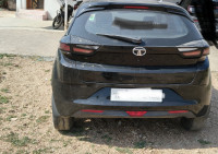 Tata Altroz Petrol