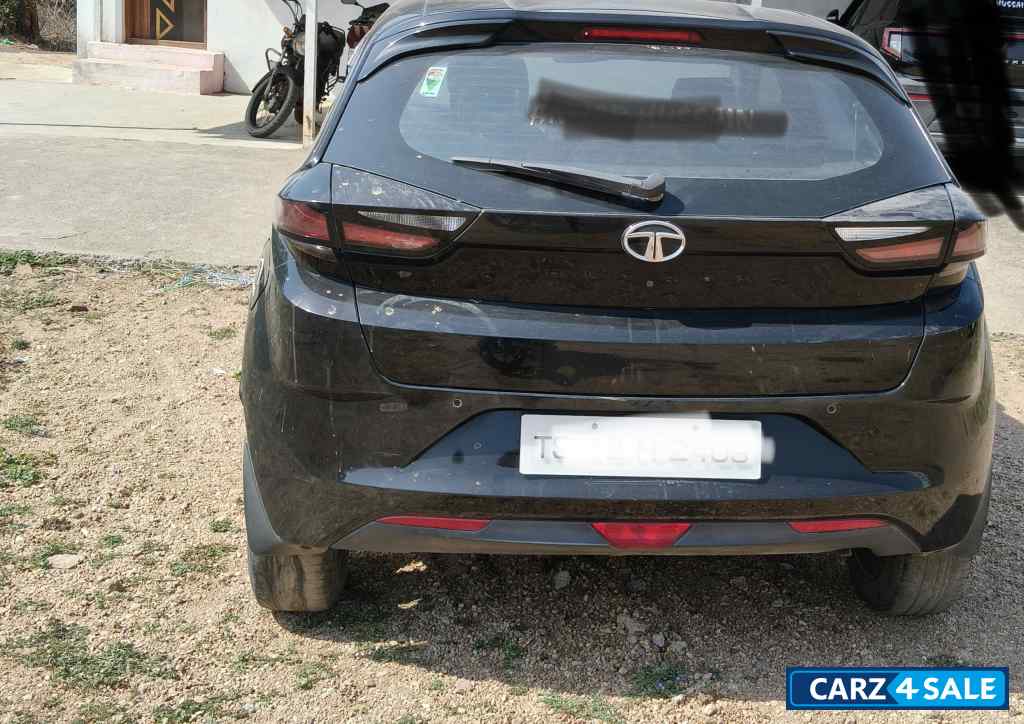 Tata Altroz Petrol