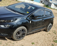 Tata Altroz Petrol