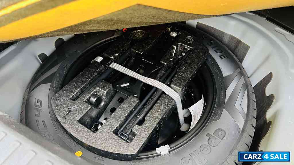 Carbon Grey Skoda Kushaq Ambition 1.0 TSI Carbon Grey Skoda Kushaq Ambition 1.0 TSI