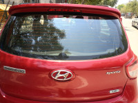 Red Hyundai i10 Grandi10