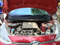 Red Hyundai i10 Grandi10