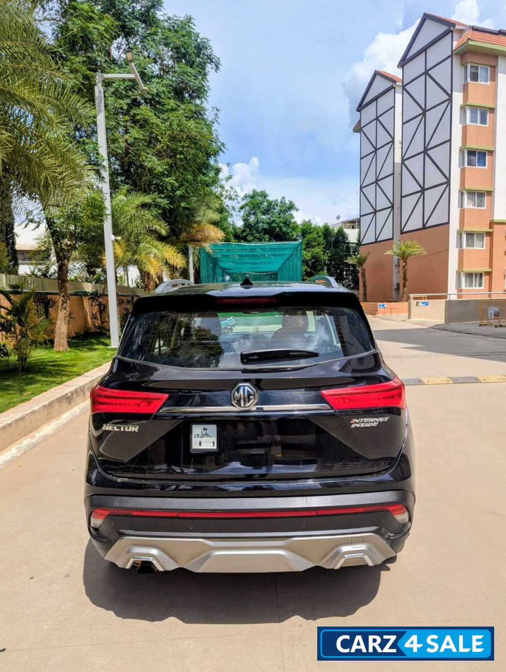 Black MG Hector Sharp