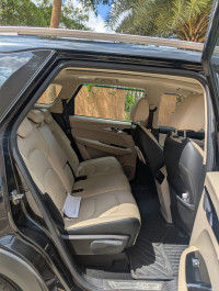 Black MG Hector Sharp