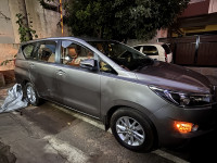 Avante Garde Toyota Innova Crysta 2.8 G AT