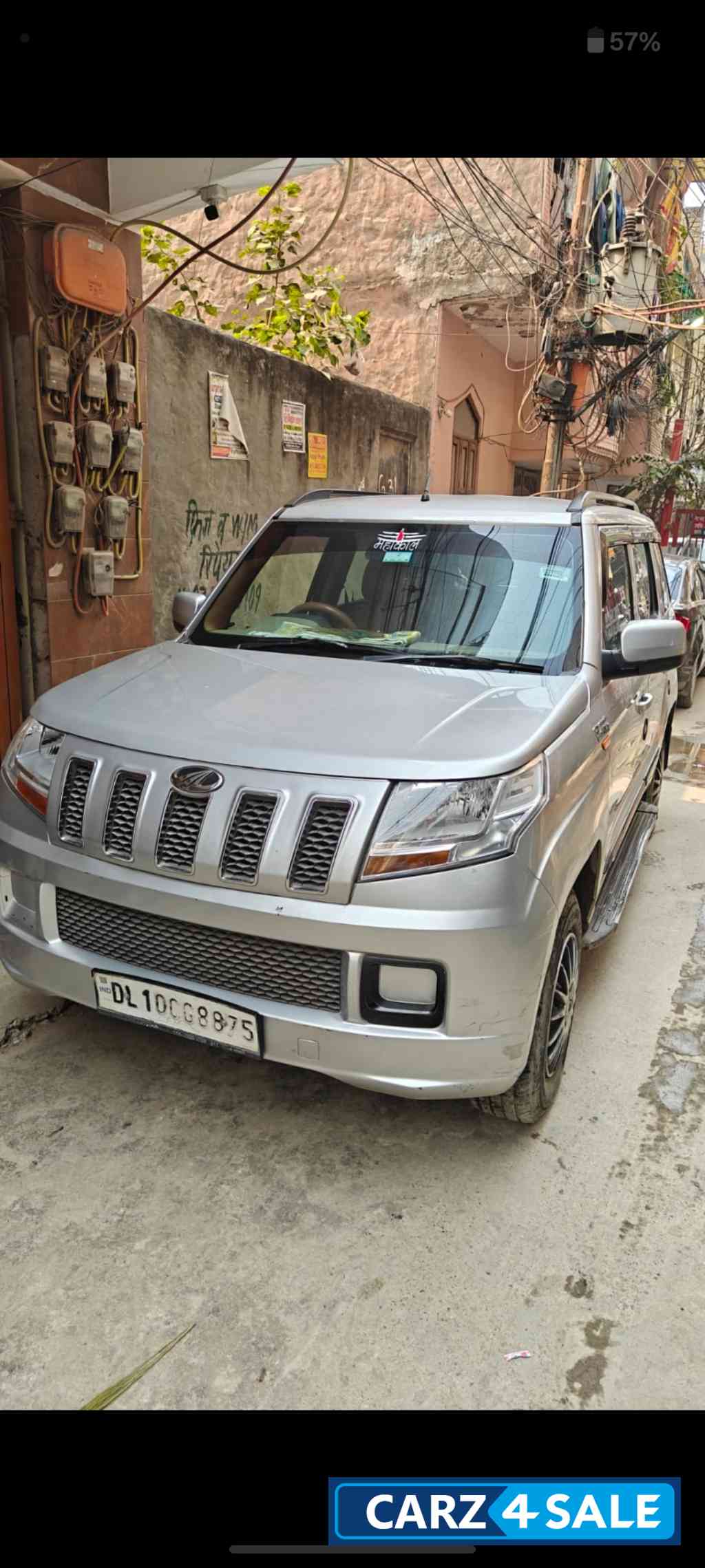 Mahindra XUV300 T6