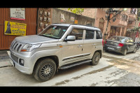 Mahindra XUV300 T6