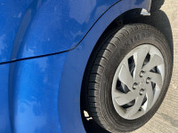 Blue Hyundai Santro Sportz CNG