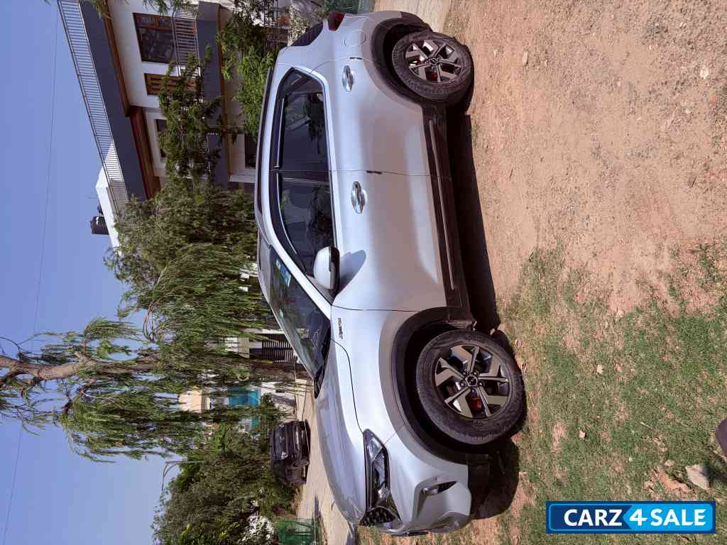 Kia Sonet HTX iMT