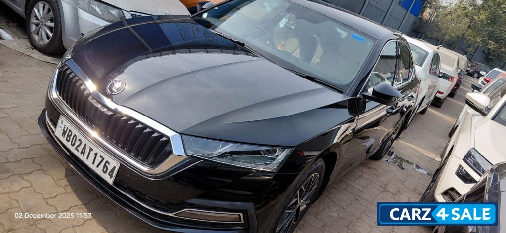 Black Skoda Octavia L&K 2.0 TSI AT