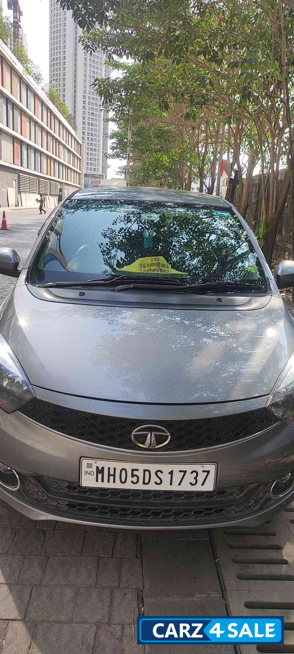 Titanium Greay Tata Tigor XZ(O) Titanium Greay Tata Tigor XZ(O)