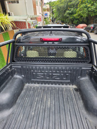 Isuzu D-Max V-Cross 4x2 Z AT