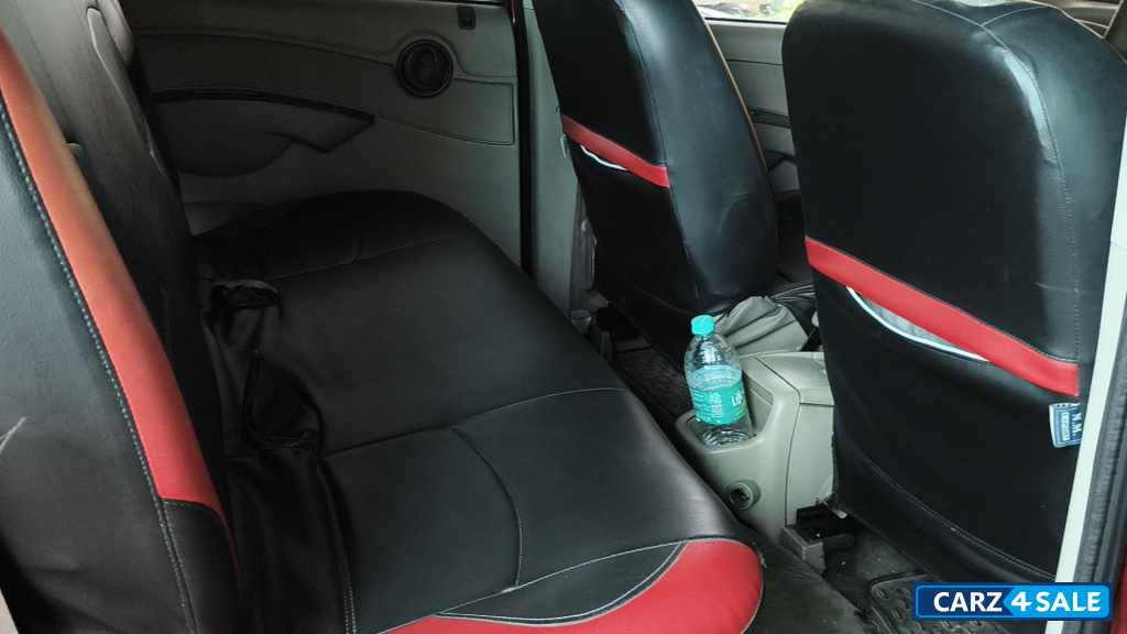 Mahindra Quanto C4 Mahindra Quanto C4