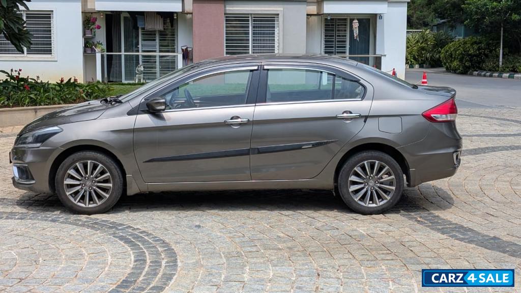 Maruti Suzuki Ciaz 1.5 Smart Hybrid Alpha AT (Petrol)