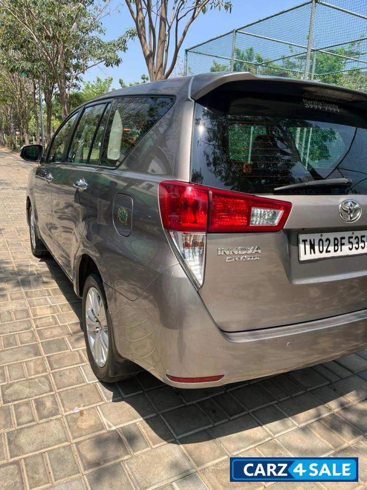 Ag Bronze Toyota Innova Crysta 2.8 Z AT Ag Bronze Toyota Innova Crysta 2.8 Z AT