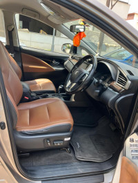 Ag Bronze Toyota Innova Crysta 2.8 Z AT