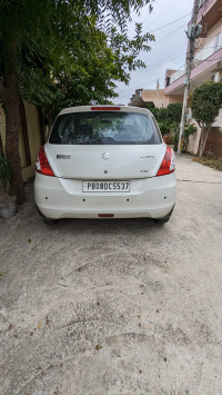Maruti Suzuki Swift Vxi