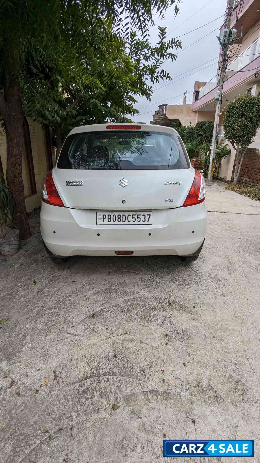 Maruti Suzuki Swift Vxi