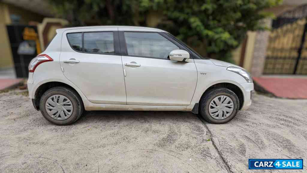 Maruti Suzuki Swift Vxi