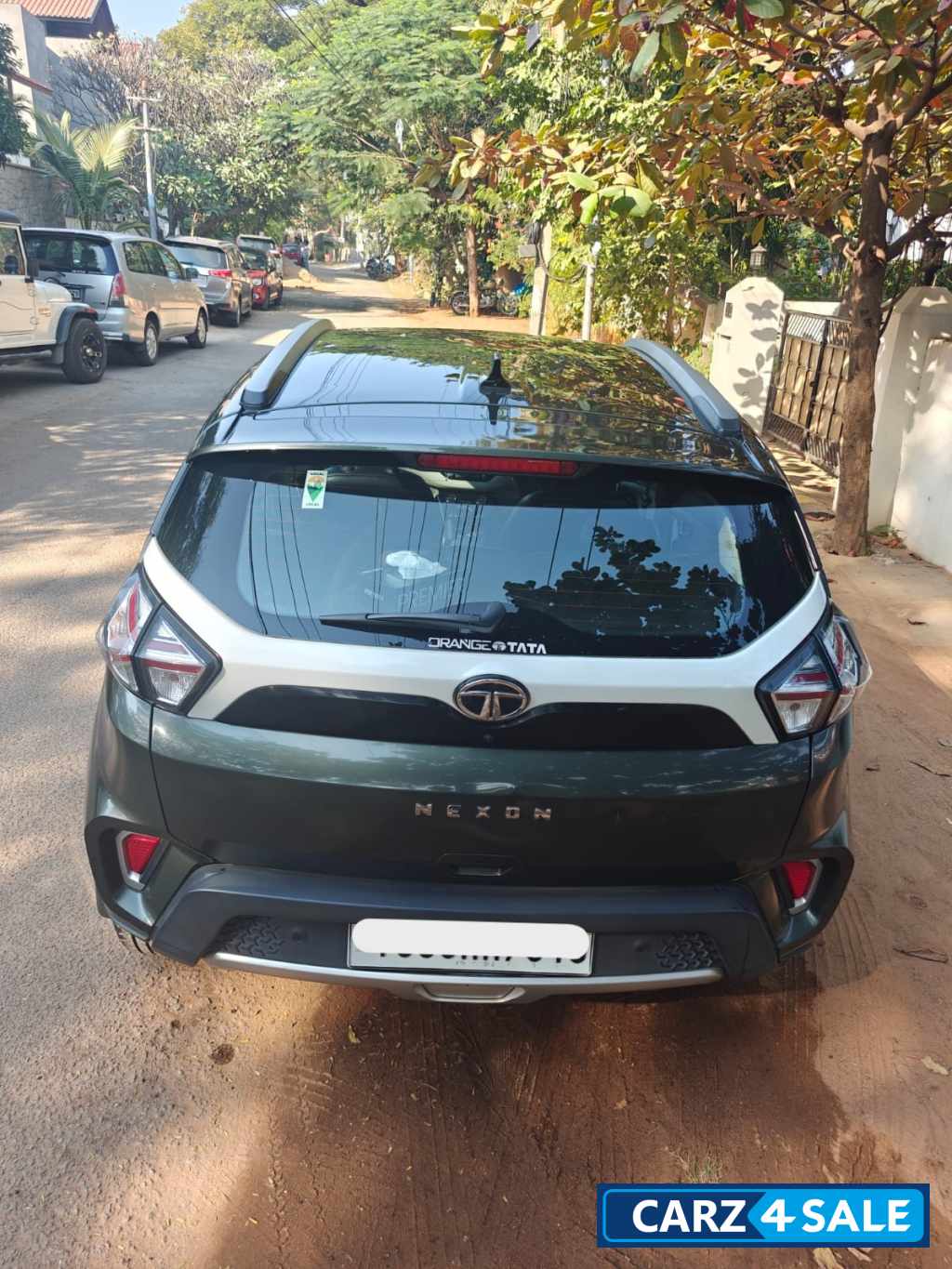 Foilage Green Tata Nexon XZA + (O) Petrol Foilage Green Tata Nexon XZA + (O) Petrol