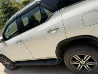 White Toyota Fortuner Fortuner AT 4*2