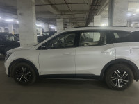 Pearl White Mahindra XUV700 AX5 Select