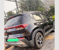Black Kia Sonet HTX IMT