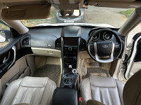 Mahindra XUV 500 W8 AT
