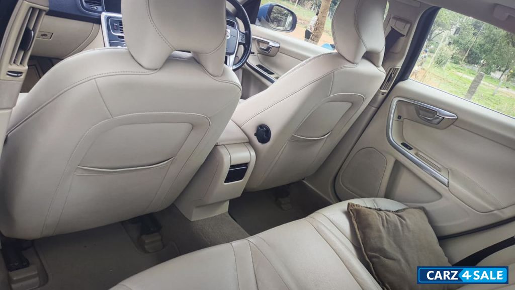 Volvo S60 D4