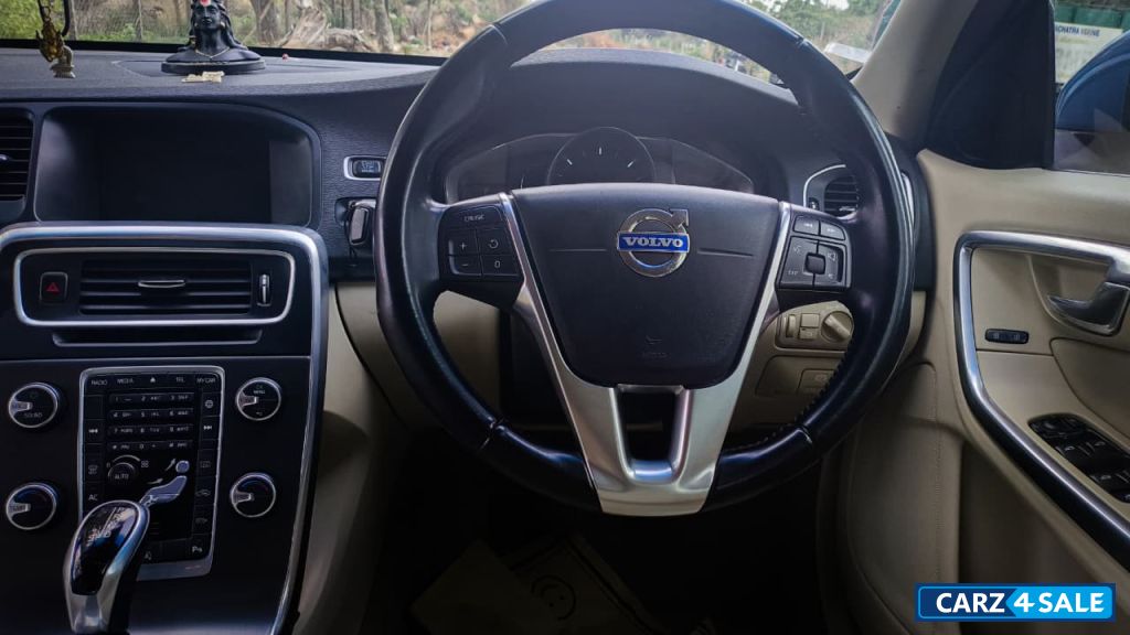 Volvo S60 D4