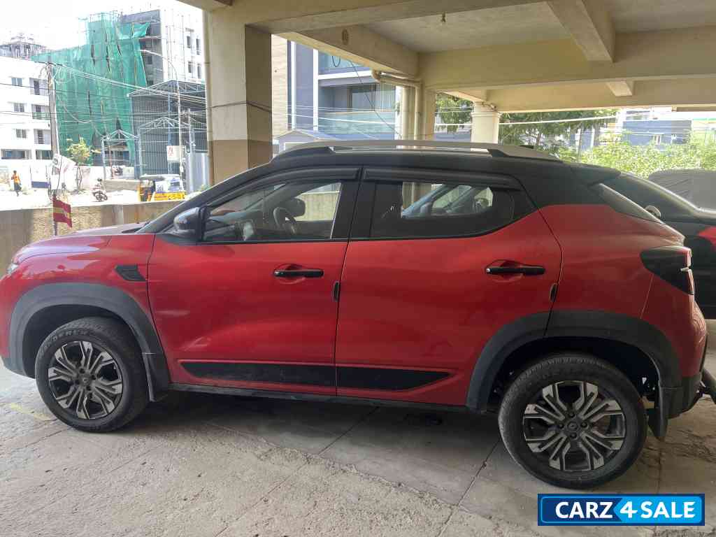 Red And Black Renault Kiger Dual tone automatic Red And Black Renault Kiger Dual tone automatic