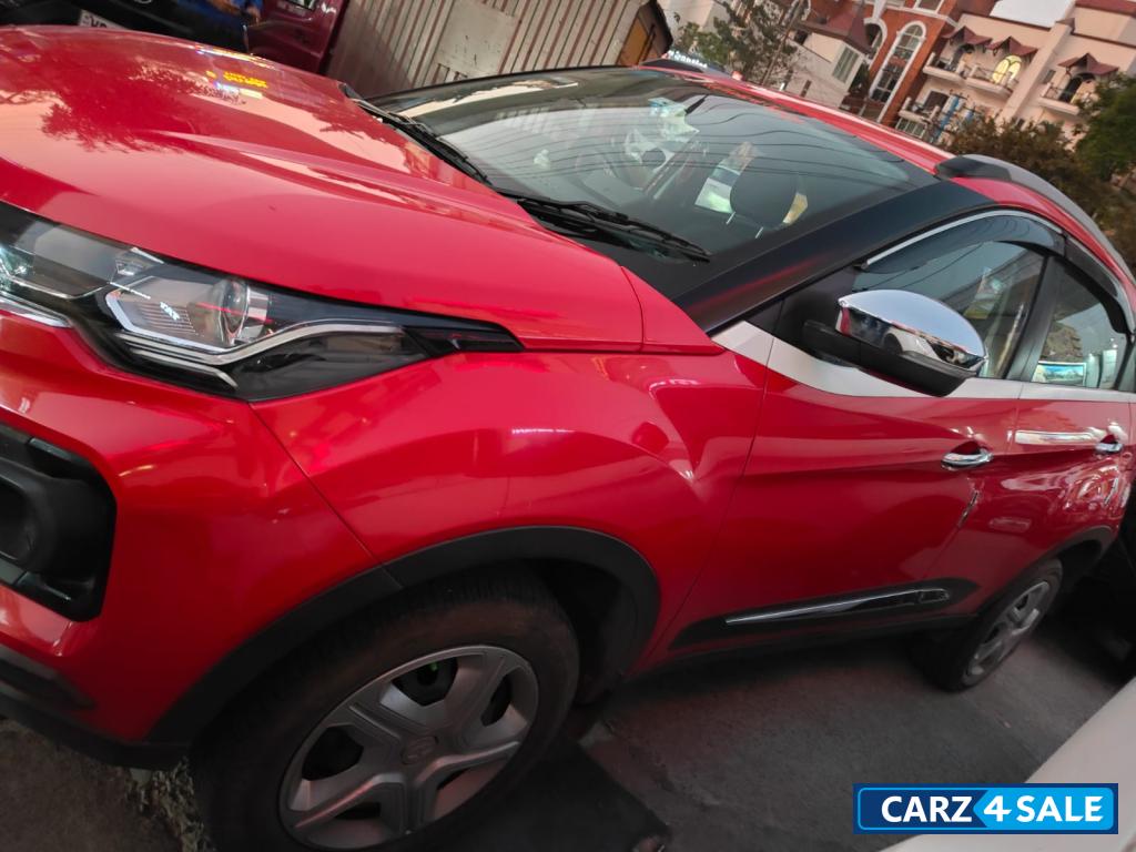 Tata Nexon XMA S