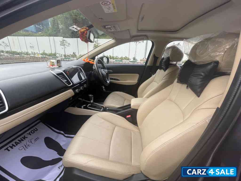 Dark Grey Honda City ZX CVT PETEOL AUTOMATIC Dark Grey Honda City ZX CVT PETEOL AUTOMATIC