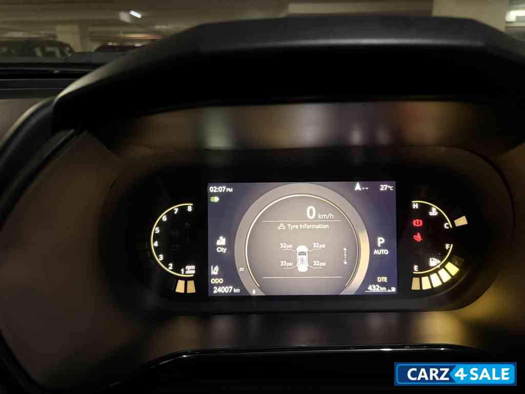 White Tata Safari Adventure persona XZA PLUS Optional with ADAS & 360* camera White Tata Safari Adventure persona XZA PLUS Optional with ADAS & 360* camera