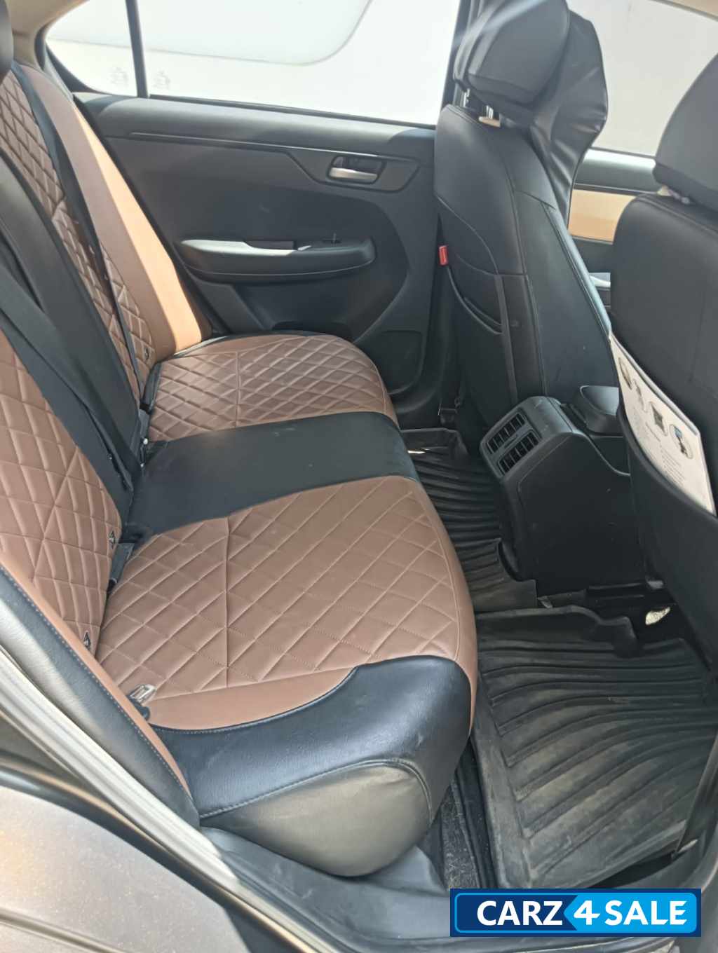 Honda Amaze ZX CVT 3rd GENERATION CNG Honda Amaze ZX CVT 3rd GENERATION CNG