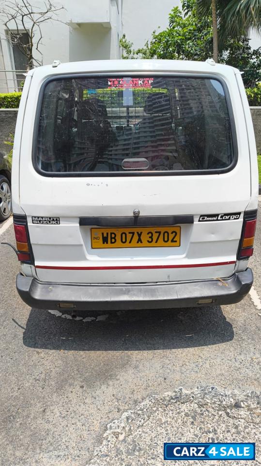 White Maruti Suzuki Omni CARGO