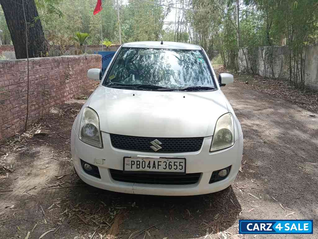 White Maruti Suzuki Dzire Tour