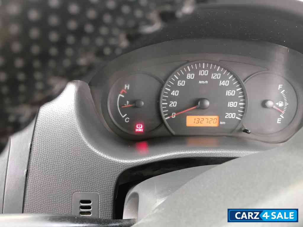 White Maruti Suzuki Dzire Tour White Maruti Suzuki Dzire Tour