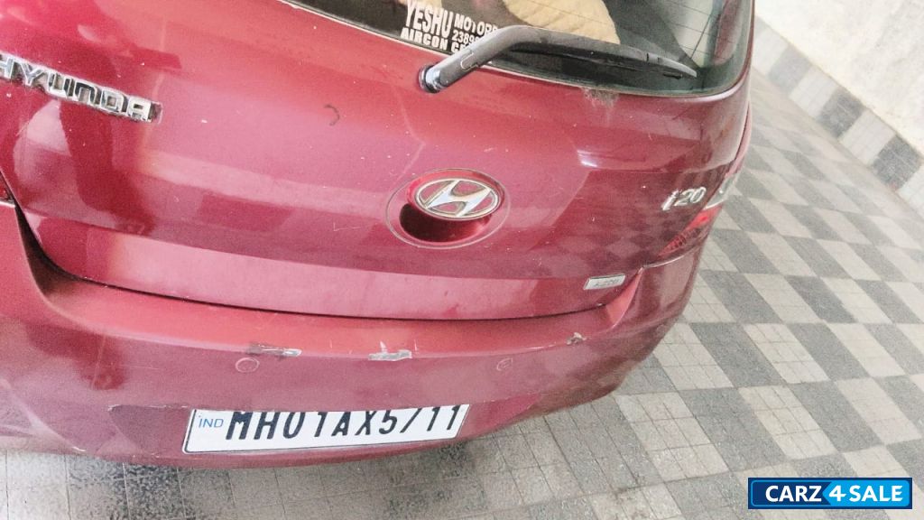 Berry Red Hyundai i20 Petrol Berry Red Hyundai i20 Petrol