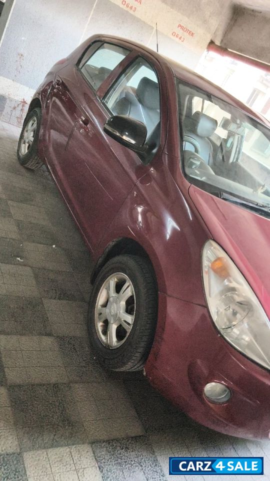 Berry Red Hyundai i20 Petrol Berry Red Hyundai i20 Petrol