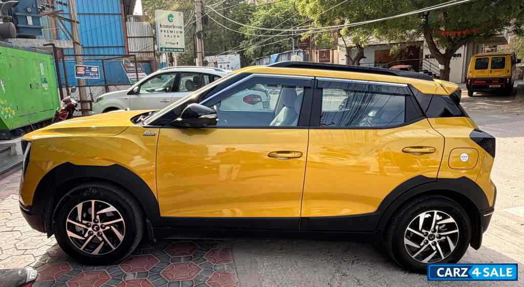 Mahindra XUV 3XO AX5L
