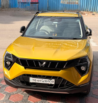 Mahindra XUV 3XO AX5L