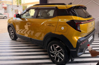 Mahindra XUV 3XO AX5L