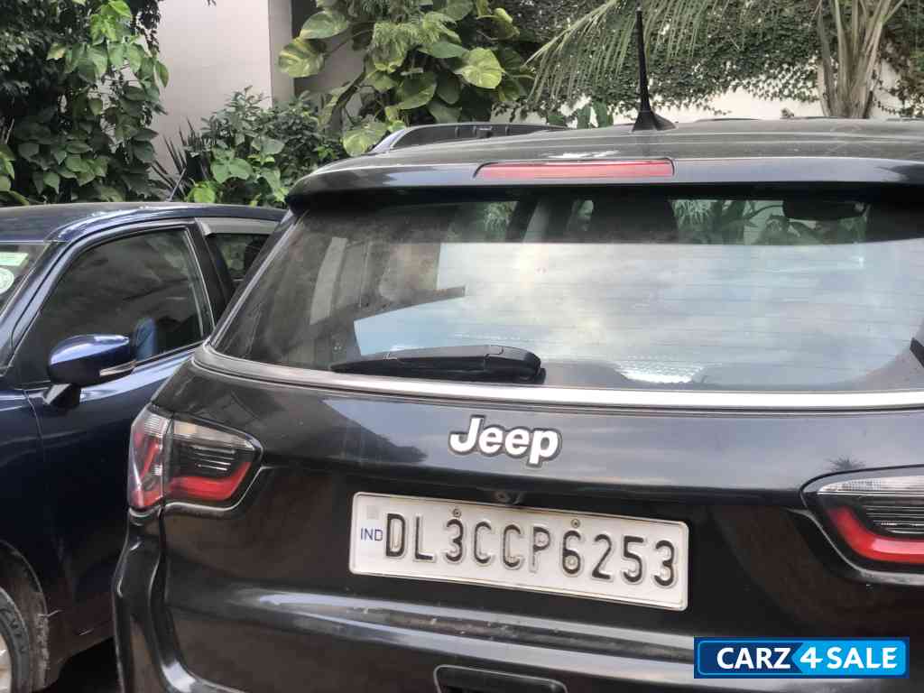 Jeep Compass limited (O) automatic Jeep Compass limited (O) automatic