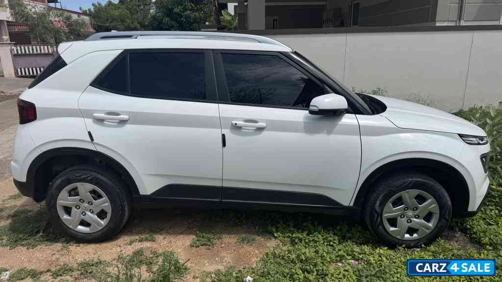 Hyundai Venue S plus Hyundai Venue S plus