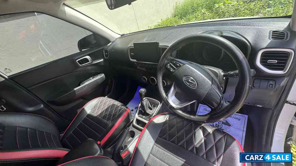 Hyundai Venue S plus Hyundai Venue S plus