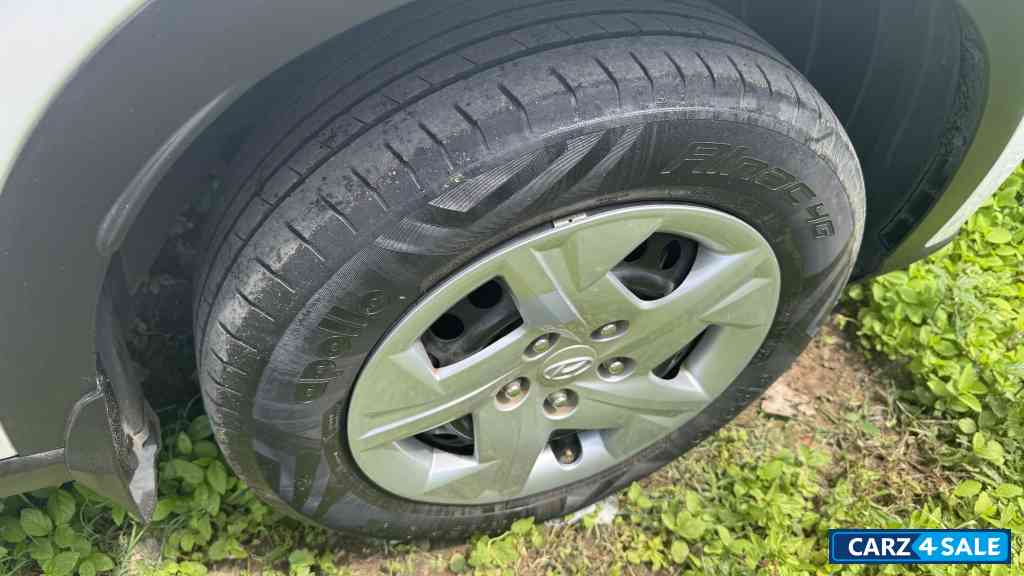 Hyundai Venue S plus Hyundai Venue S plus
