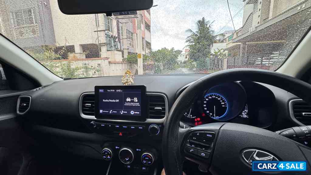 Hyundai Venue S plus Hyundai Venue S plus