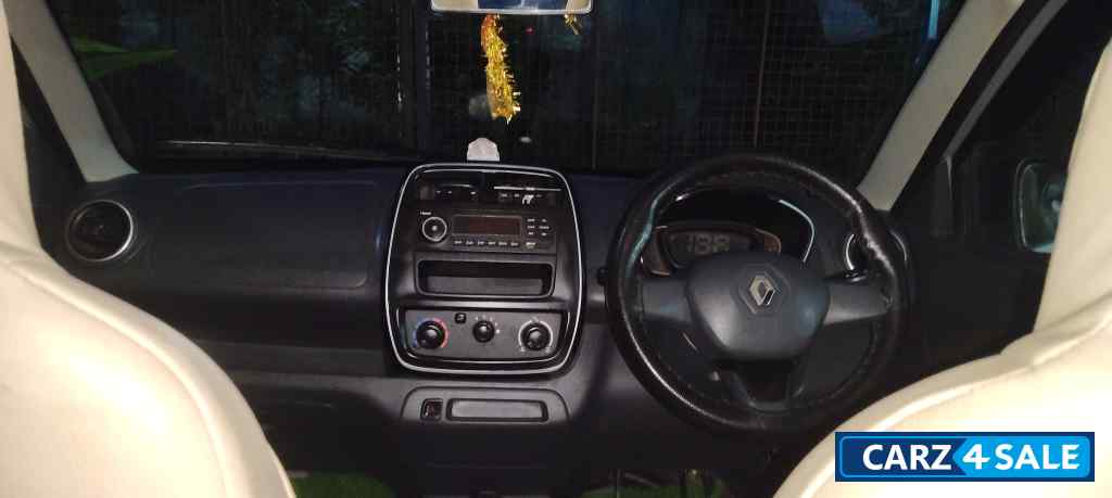Moon Light Silver Renault Kwid Rxt petrol Moon Light Silver Renault Kwid Rxt petrol