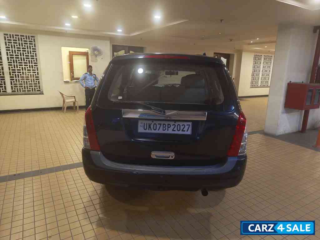 Black Isuzu MU7 Manual CKD-BS4 Black Isuzu MU7 Manual CKD-BS4